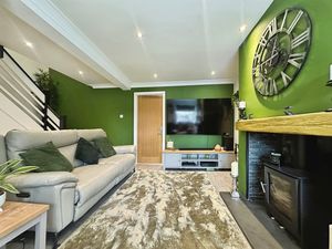Lounge- click for photo gallery